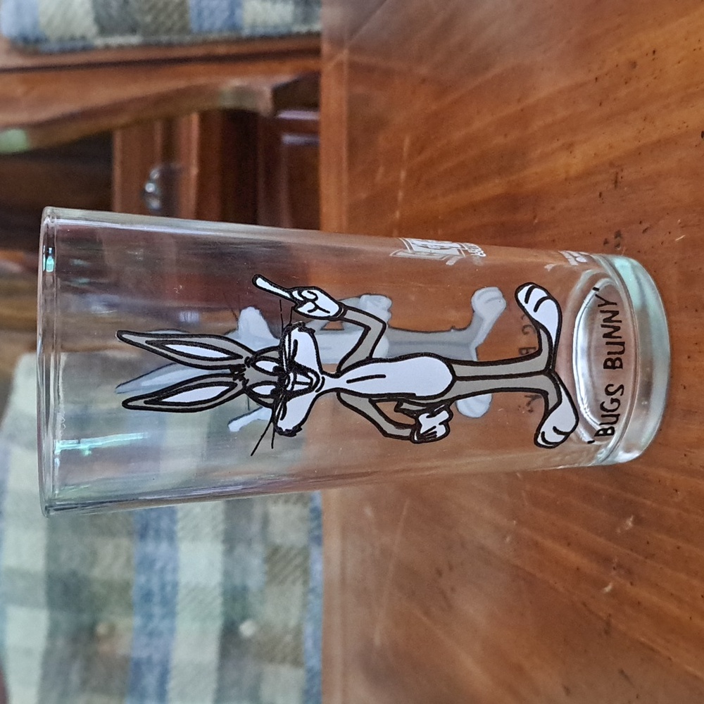 Vintage 1973 Pepsi Bugs Bunny Collector's Glass